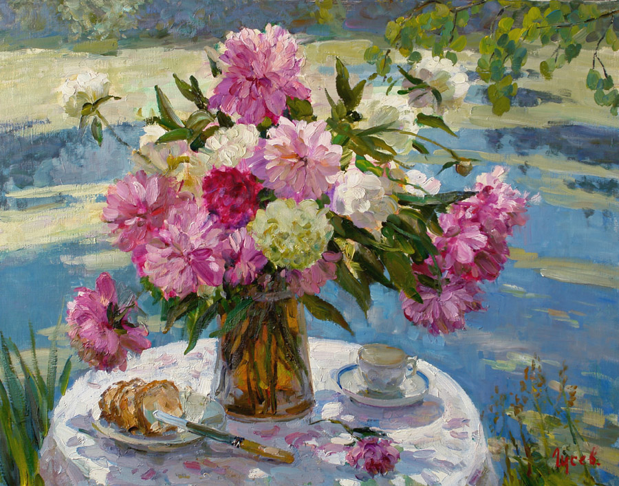 Пионы, Владимир Гусев- картина, букет пионов, стол на берегу озера, весна