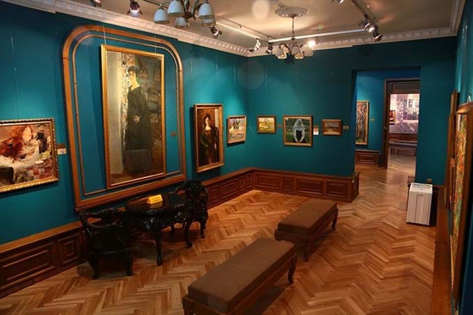 50 шедевров будут представлены на первой выставка в Приморском филиале Третьяковской галереи