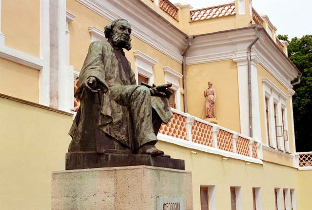 All-Russian People's Front of Crimea requests to restore the Museum of Aivazovsky in Feodosia to the 200th anniversary of the artist