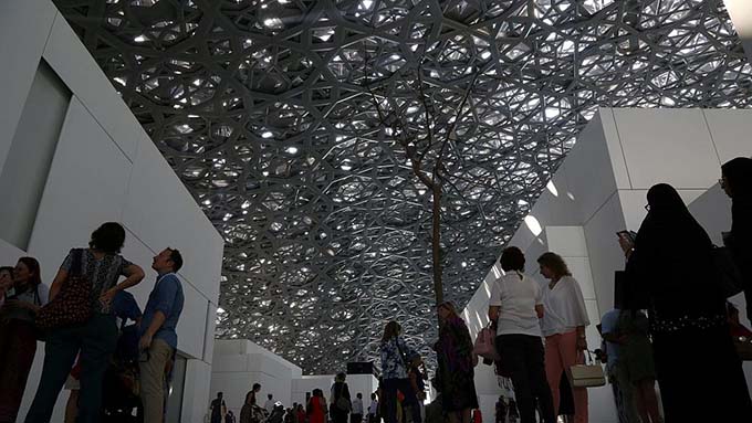 "Louvre in sands" - National Museum "The Louvre Abu Dhabi" opened in the United Arab Emirates