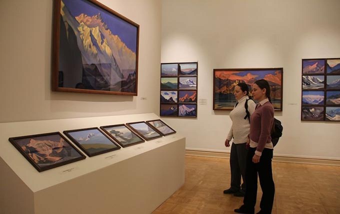 The Roerich Museum opened with a large-scale retrospective of Nicholas Roerich in the new branch of the Museum of the East
