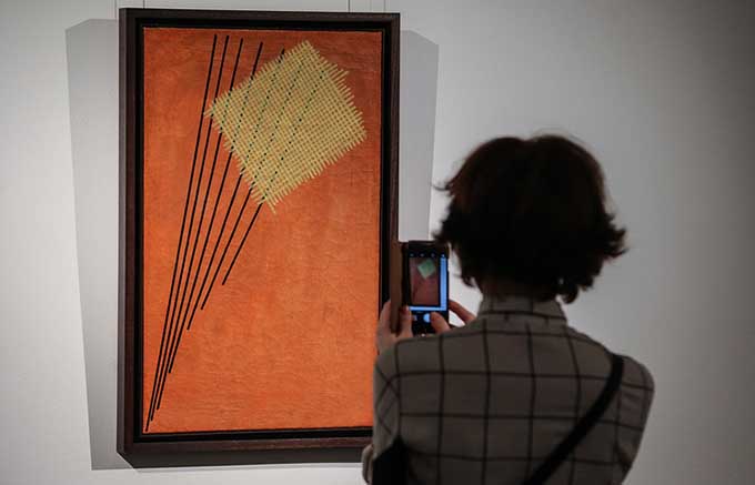 The painting of garde Rodchenko "Construction №95"  sold at Sotheby's in London for $ 4.5 million